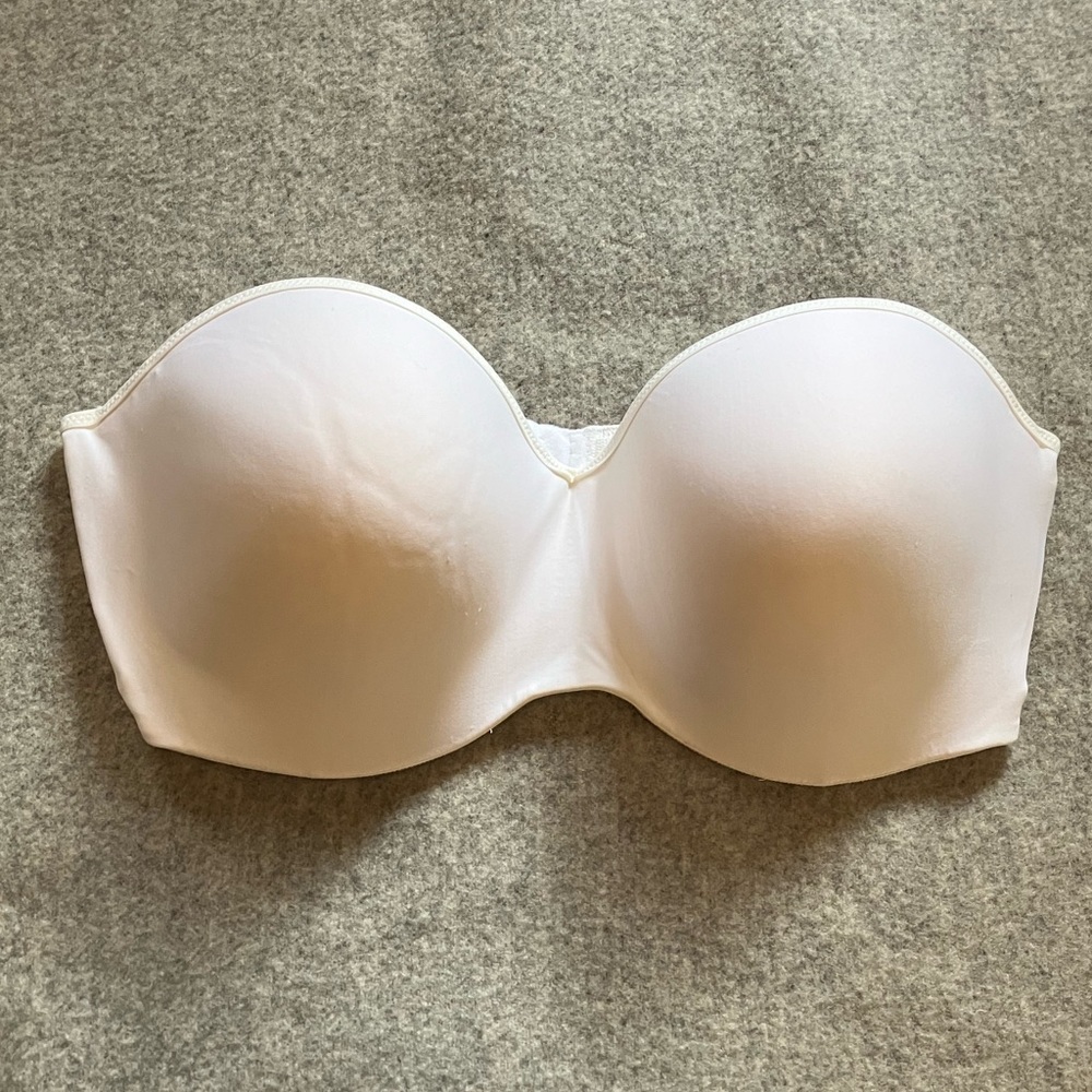 NWT: Lilyette by Maidenform - Convertible Strapless Bra (42DD)